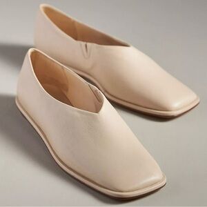 Paloma Barcelo Aude Flat